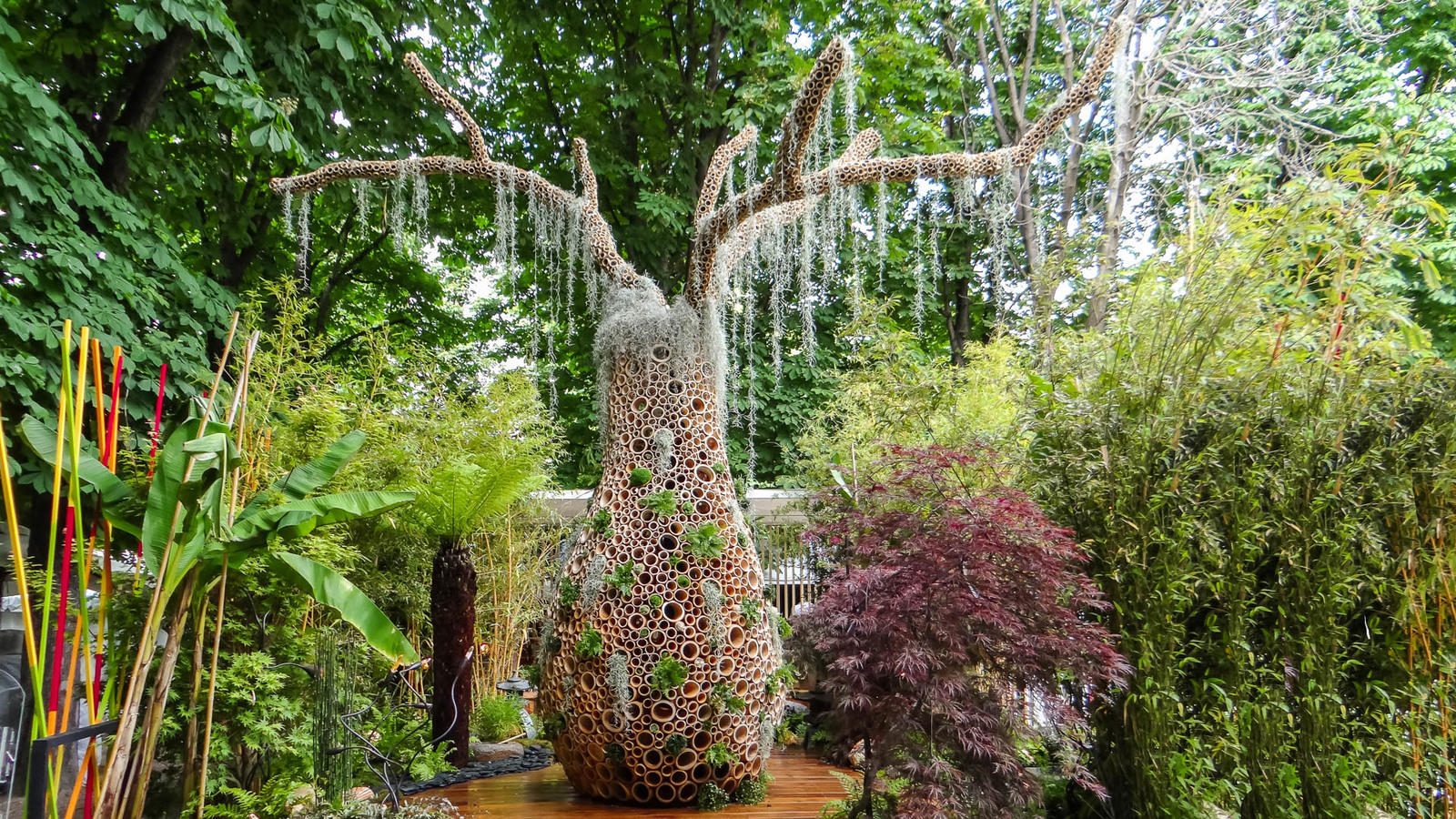 design végétal le baobab en bambou