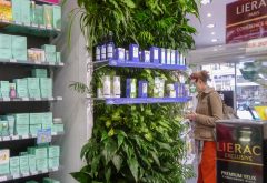 Étagère à plantes pour pharmacie basire